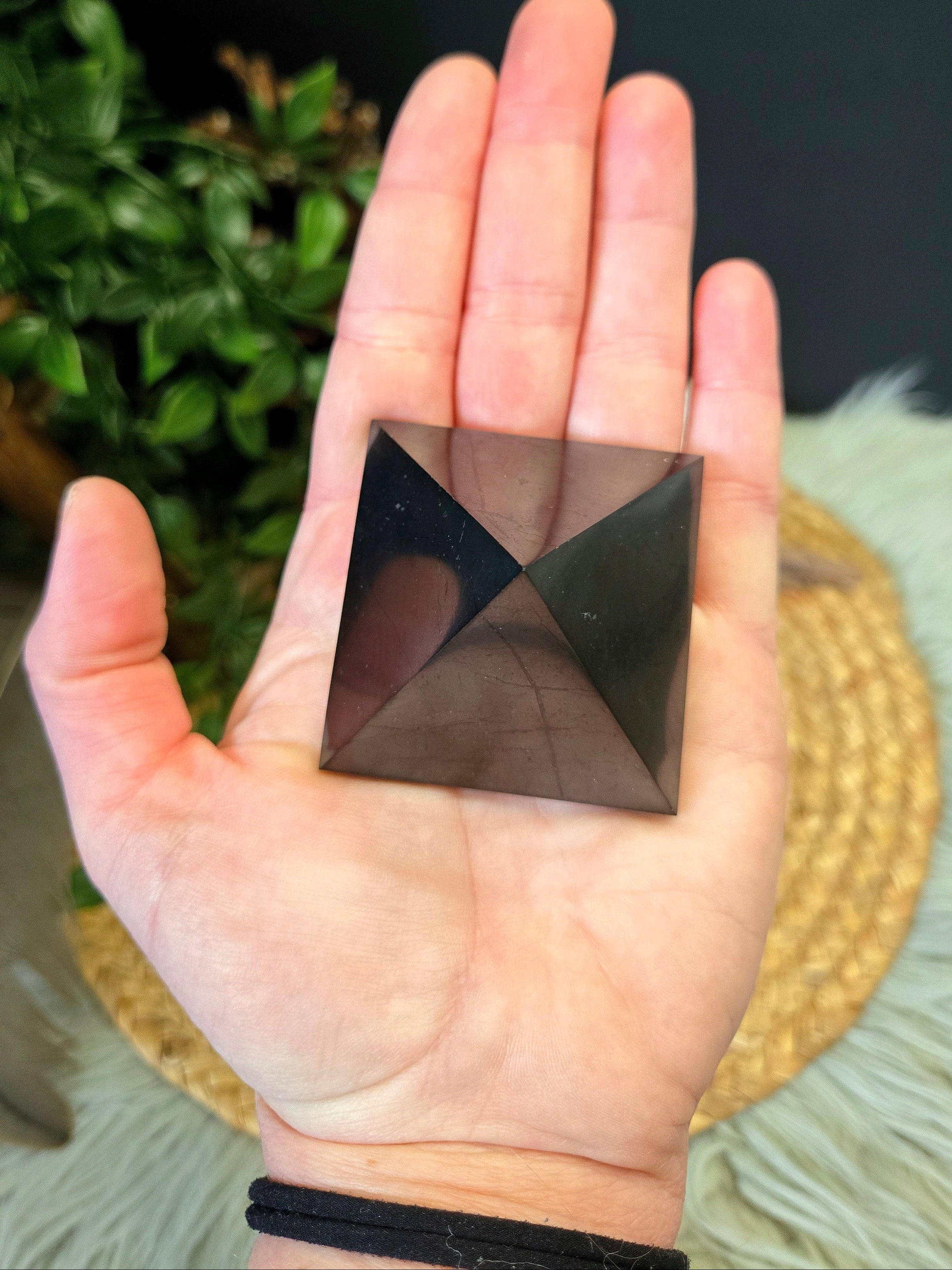 Shungite Pyramid 2.75"